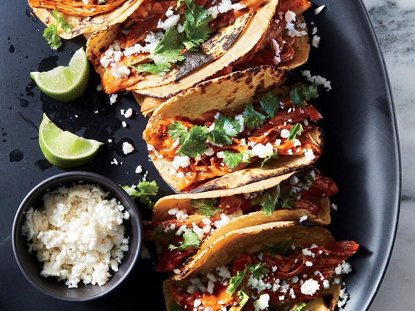 Slow cooker chicken mole tacos