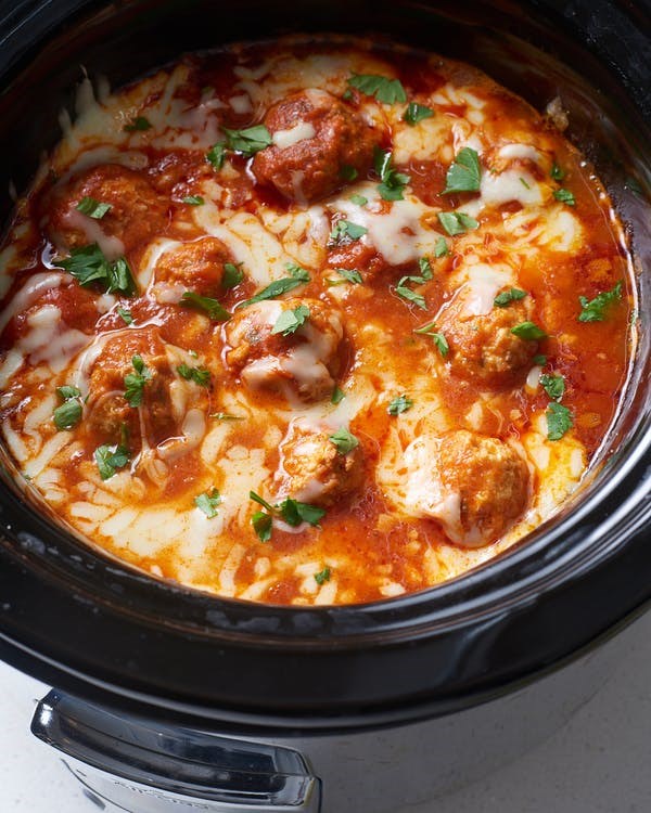 Slow cooker chicken Parm meatballs
