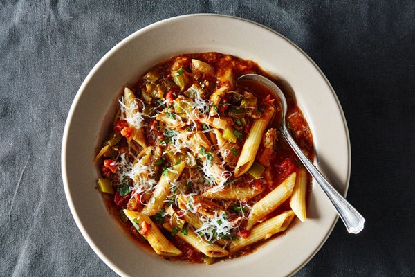 Slow cooker chicken Parmesan soup