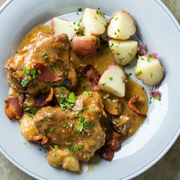 Slow-cooker coq au vin with white wine