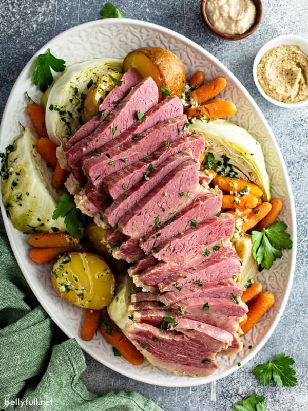 Slow cooker corned beef and cabbage