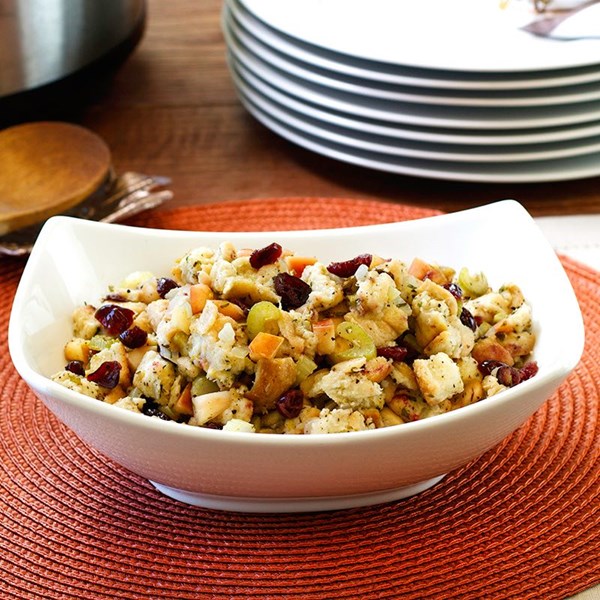 Slow cooker cranberry apple stuffing