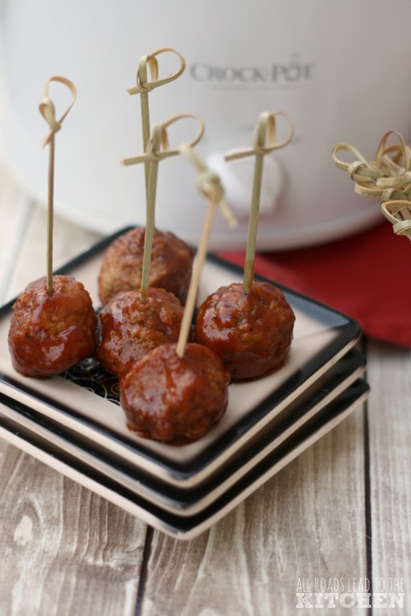 Slow cooker cranberry barbecue turkey meatballs
