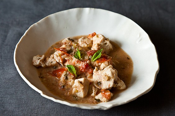 Slow cooker creamy chicken and mint curry