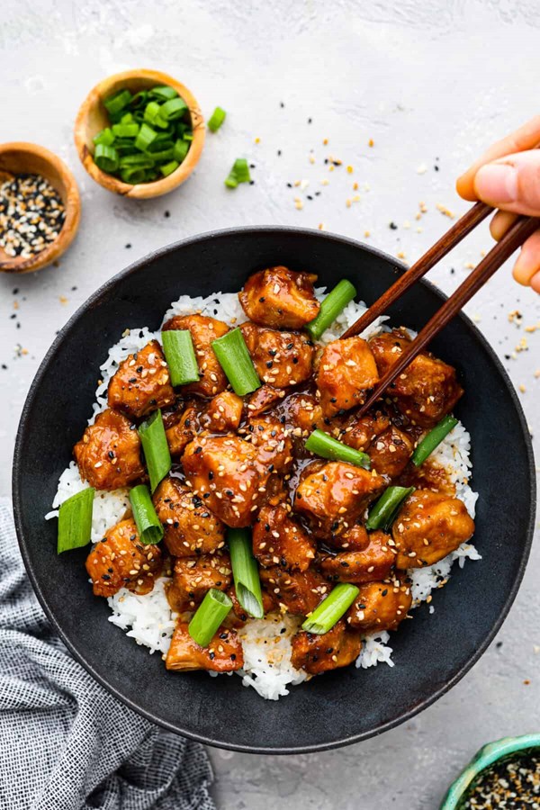 Slow cooker General Tso's chicken