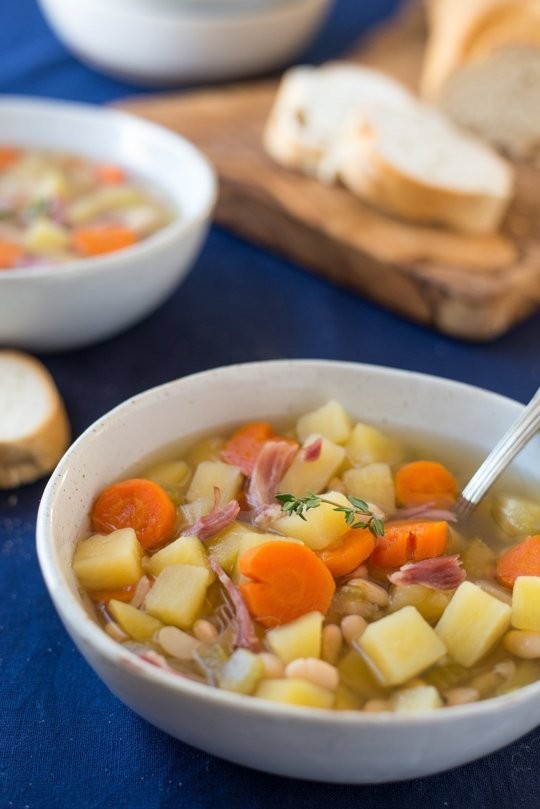 Slow-cooker ham bone soup