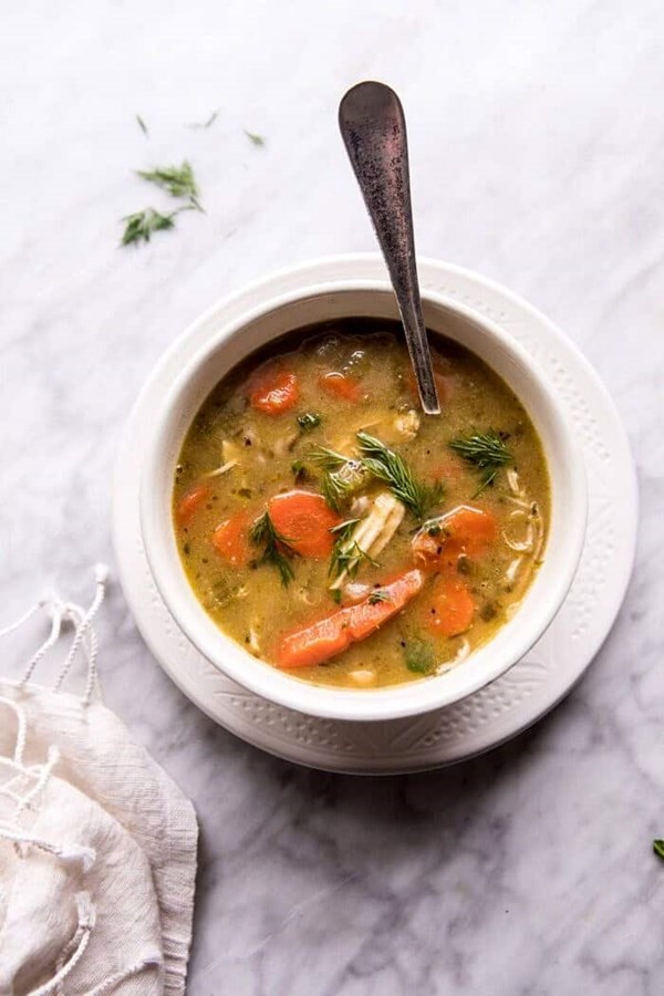 Slow cooker hearty chicken soup