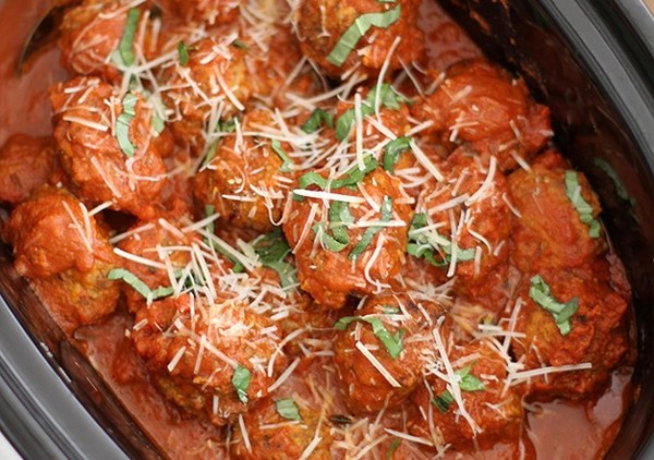 Slow cooker Italian meatballs