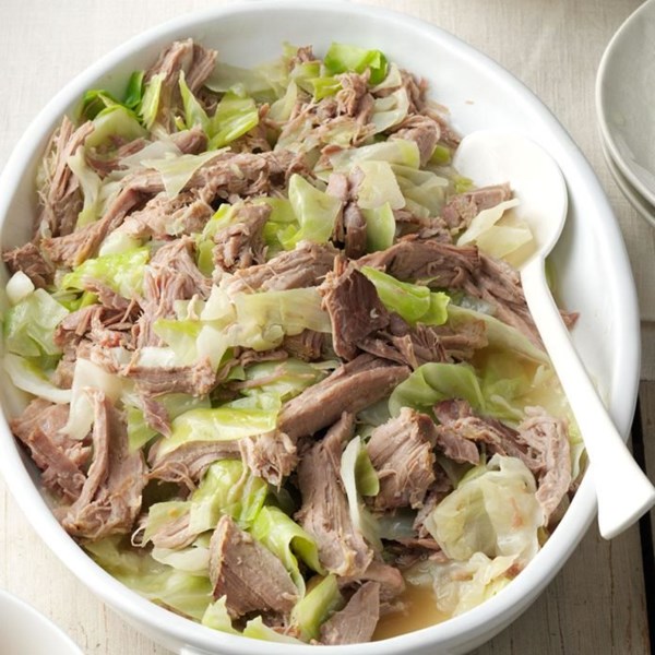 Slow cooker Kalua pork and cabbage