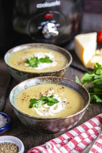 Slow cooker leek and potato soup