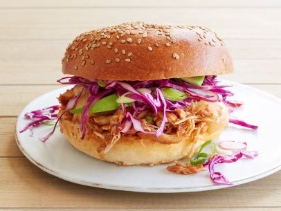 Slow-cooker Mexican barbecue chicken sandwiches