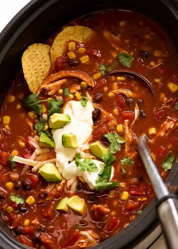 Slow cooker Mexican chicken soup