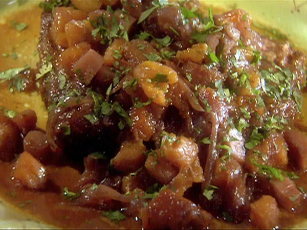 Slow cooker Moroccan brisket with red onions and apricot couscous
