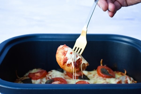 Slow cooker pizza potatoes
