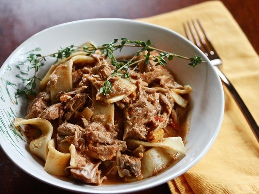 Slow cooker pork paprikash