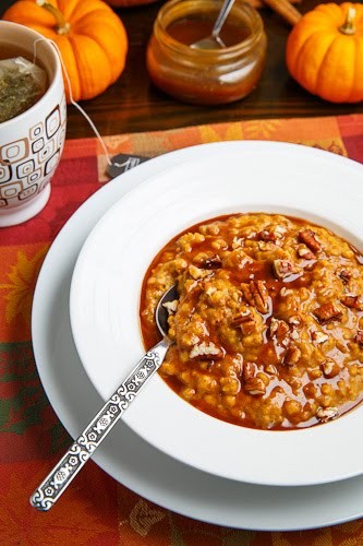 Slow cooker pumpkin pie steel cut oatmeal