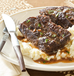 Slow-cooker red wine-braised short ribs