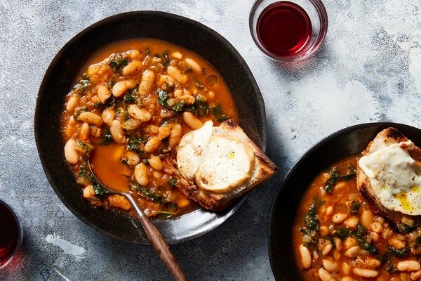Slow cooker ribollita with smoked mozzarella toasts