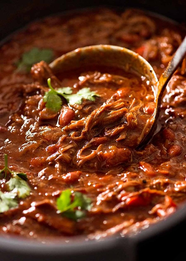 Slow cooker shredded beef chili