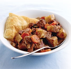 Slow-cooker steak and Guinness pie