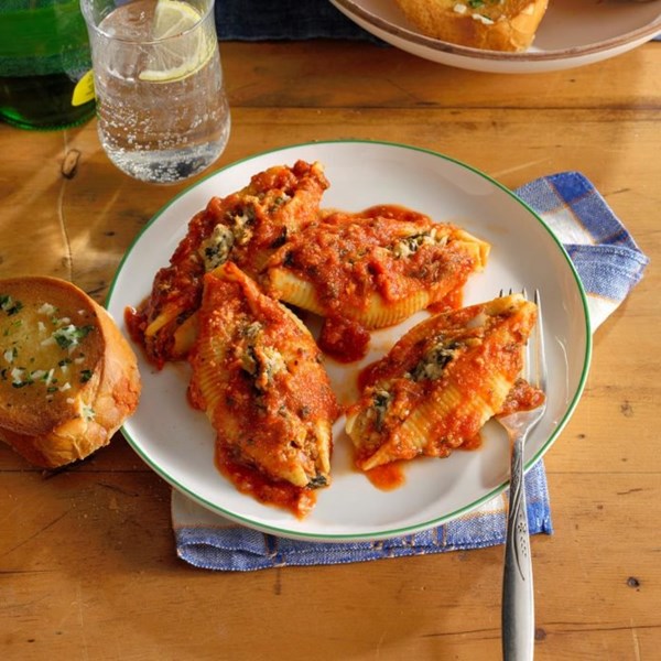 Slow cooker stuffed shells