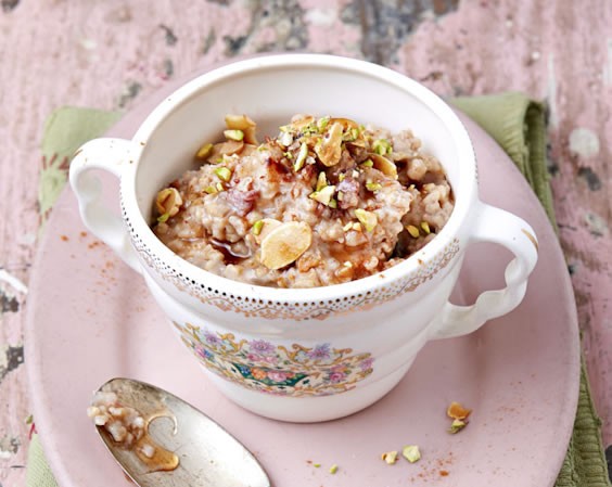 Slow cooker vanilla fig oatmeal