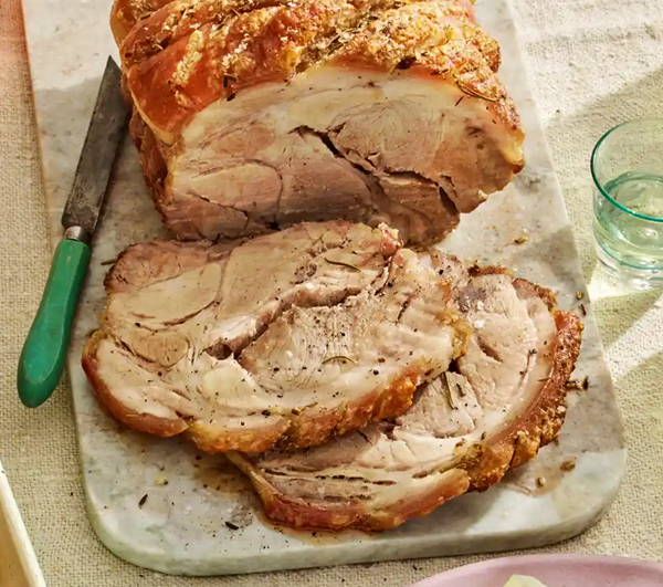 Slow-roast pork shoulder with fennel-seed crackling