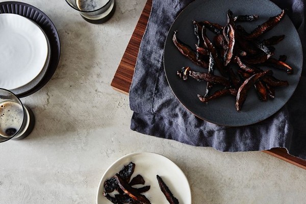 Slow-roasted mushrooms strips (Vegan mushroom "jerky")
