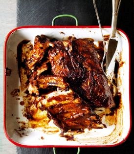 Slow-roasted pork ribs with guava sauce (Costelinha de porco ao molho de goiaba)