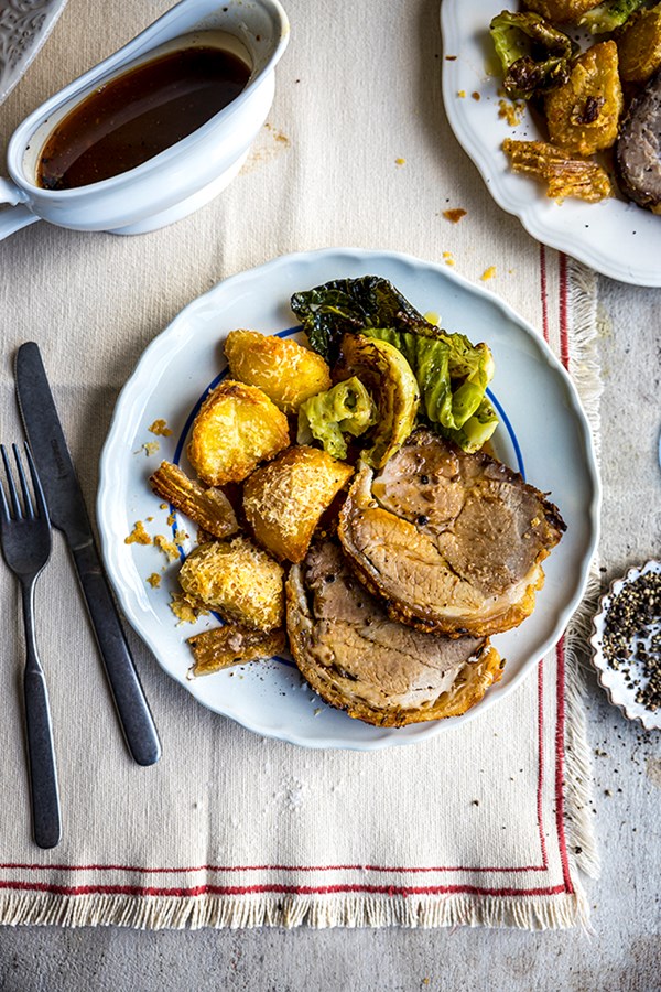 Slow-roasted pork shoulder with honey & apple vinegar sauce