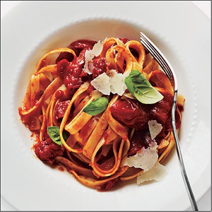 Slow-roasted tomato pasta