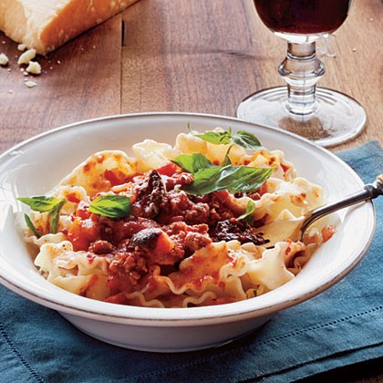 Slow-simmered meat sauce