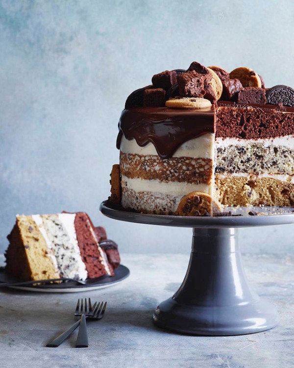 Slutty brownie cake