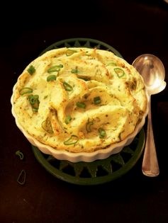 Small potatoes with sauce gribiche