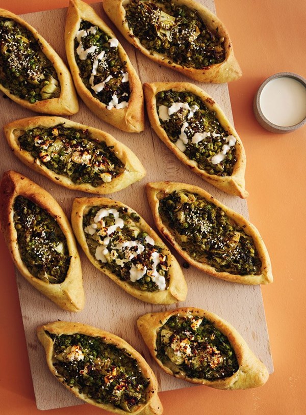 Smashed pea, artichoke & spinach fatayar