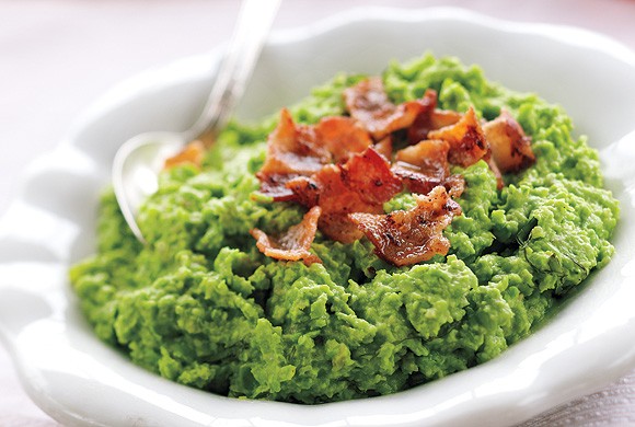 Smashed peas with bacon and basil