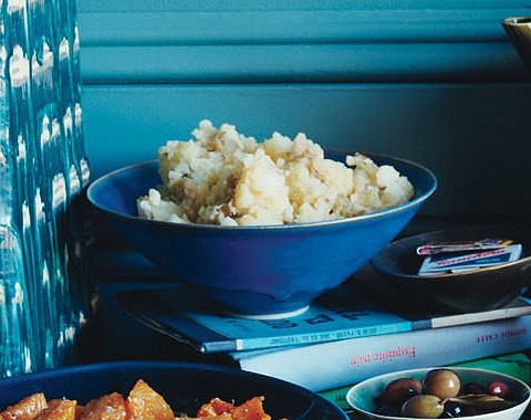 Smashed potatoes with roasted-garlic gravy