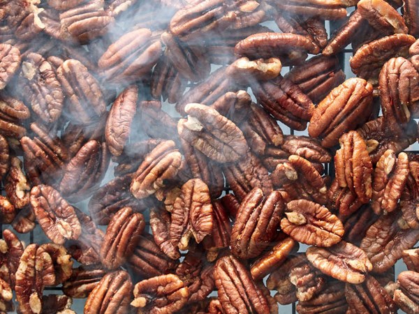 Smoked and spiced pecans