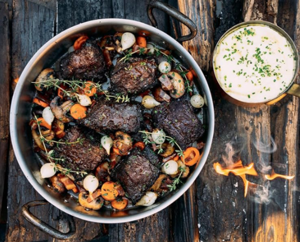 Smoked beef ribs Bourguignon