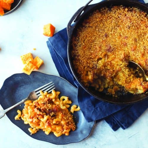 Smoked cheddar mac and cheese with BBQ pulled pork