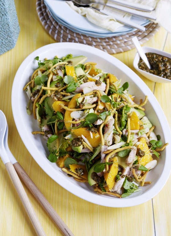 Smoked chicken and mango salad with crispy noodles and peanut dressing