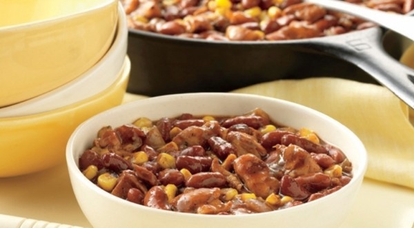 Smoked chicken chili with corn and beans