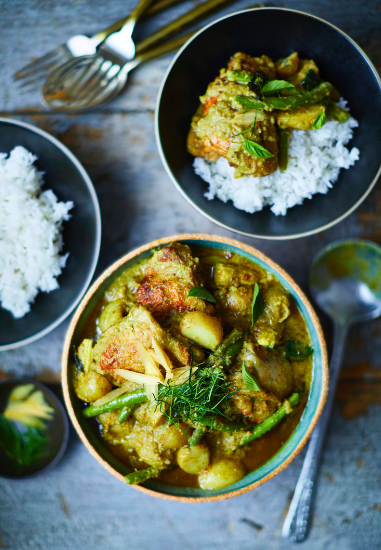 Smoked chicken green curry
