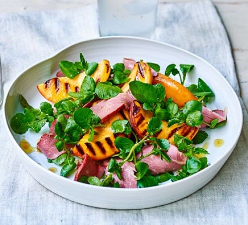 Smoked duck & grilled peach salad 
