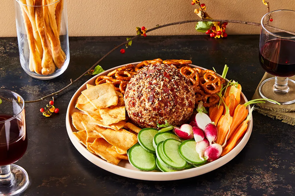 Smoked Gouda cheese ball with crispy prosciutto