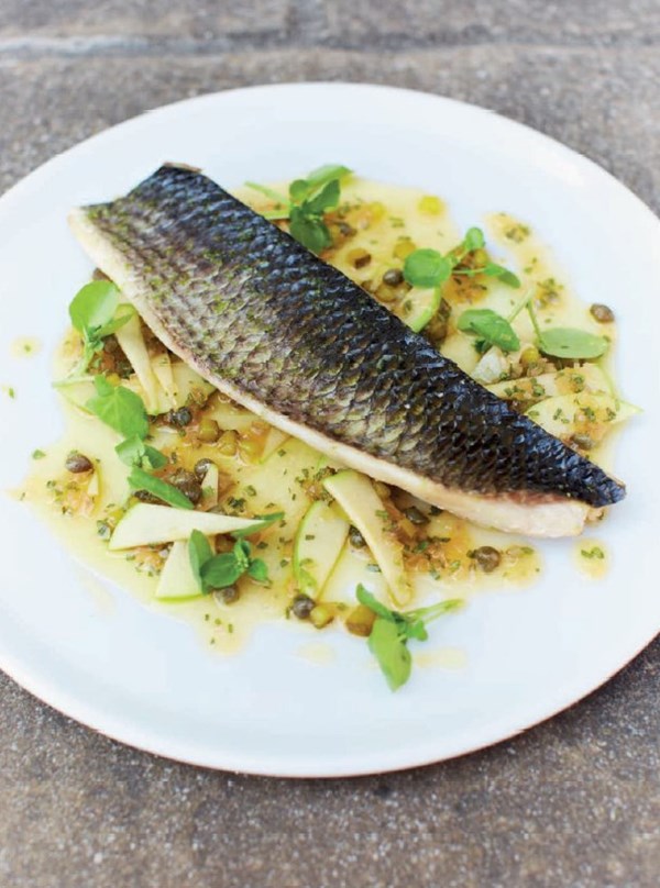Smoked grey mullet with apple, cider and brown butter dressing