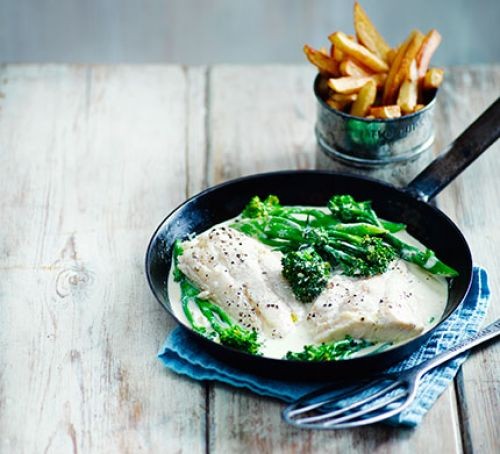 Smoked haddock & cheat's chips