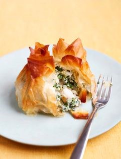 Smoked haddock and spinach filo parcels