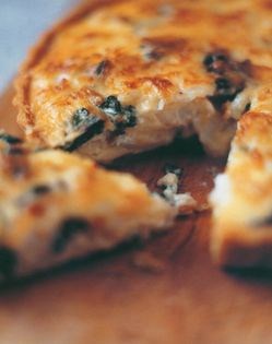 Smoked haddock and spinach tart with Emmental