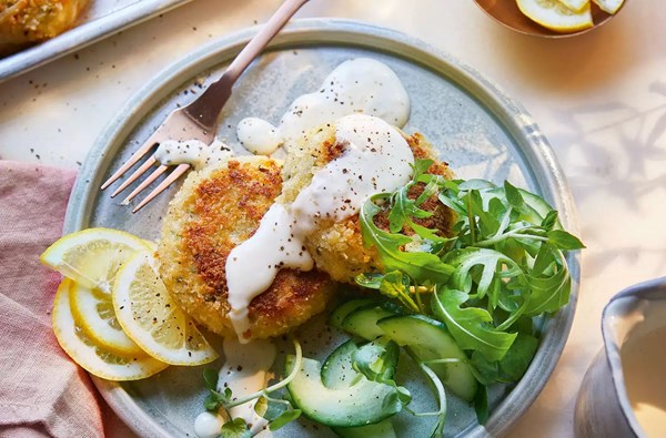 Smoked haddock fish cakes with cream cheese sauce